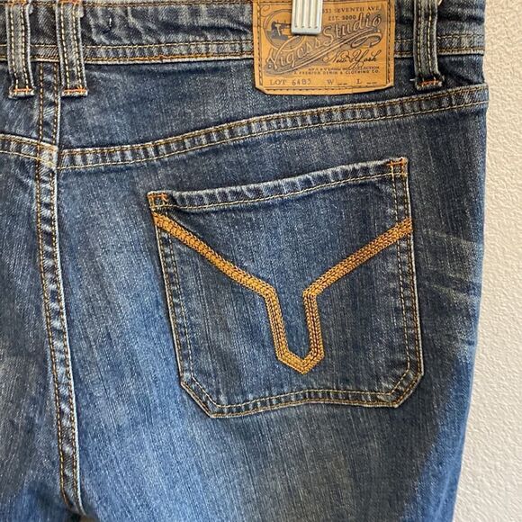 VIGOSS STUDIO- medium wash mid-rise Bermuda- raw hem- Size 32 - Picture 6 of 8